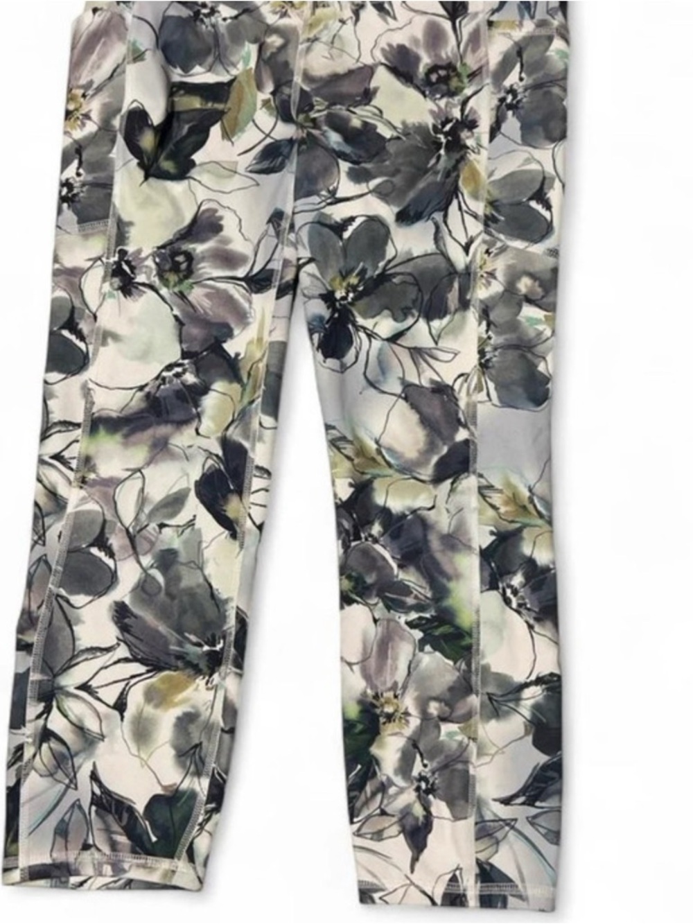 RBX Printed Cropped Leggings and side pockets. - Picture 2 of 3